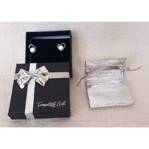 Completely Bella Jewelry Off Set Heart Shaped Pearl(?) Earrings NEW